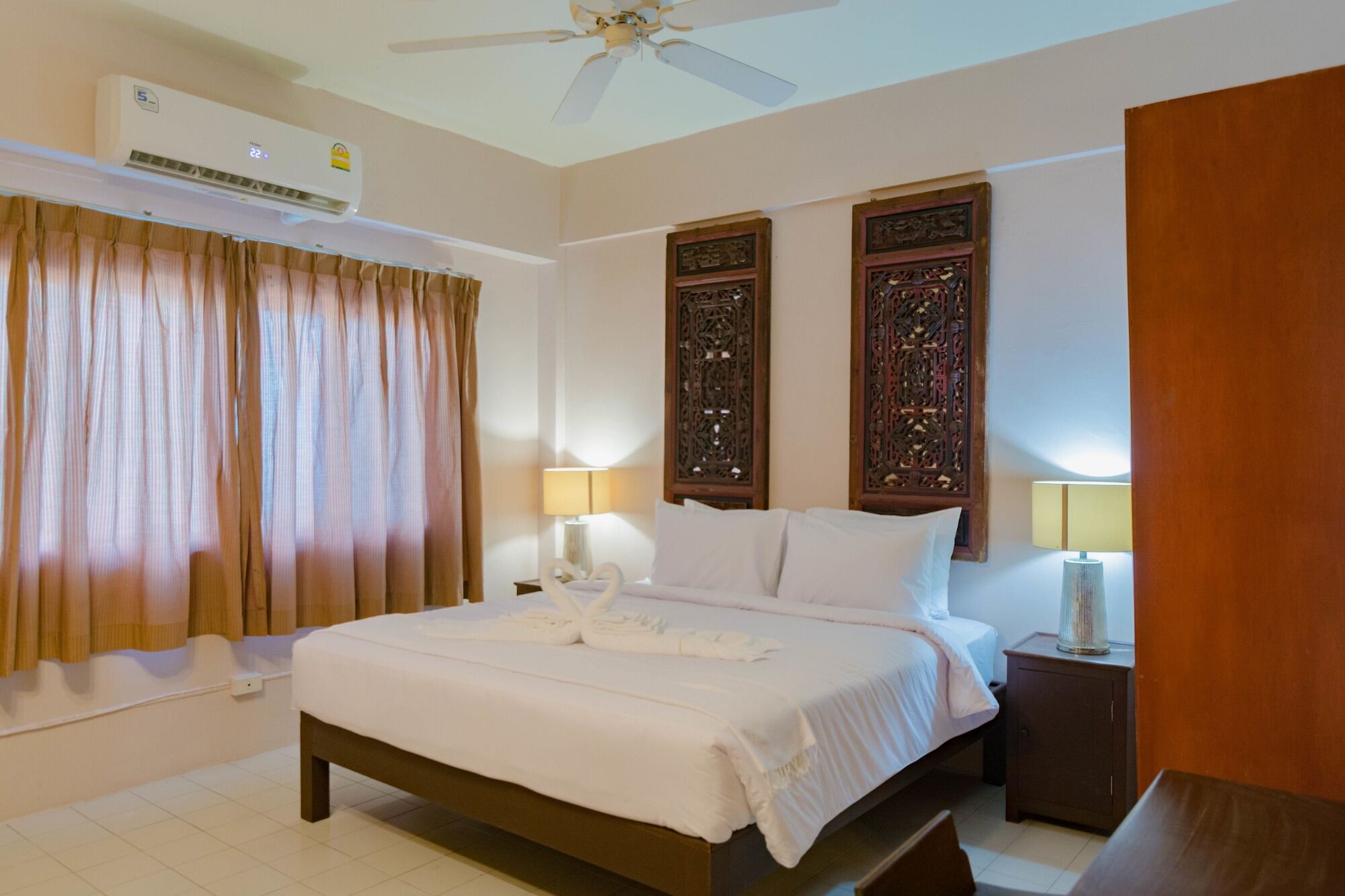 Bed At Beach Hostel Phuket Kültér fotó
