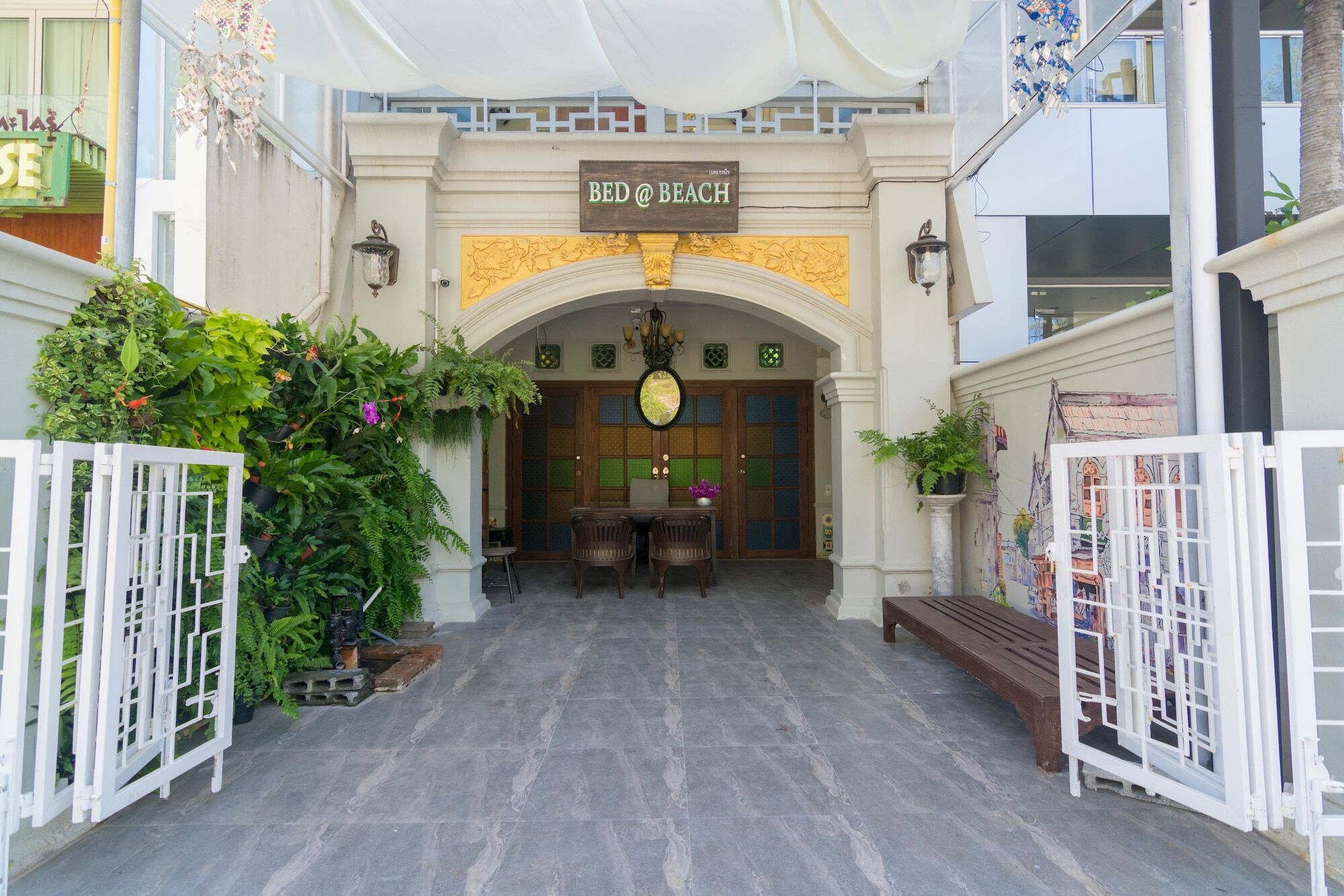 Bed At Beach Hostel Phuket Kültér fotó